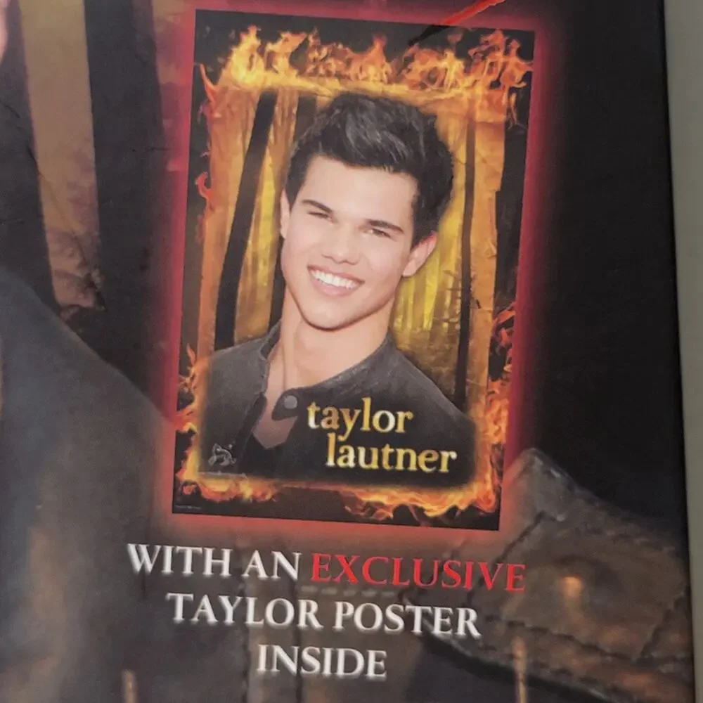 BOOK Taylor Lautner Me & You w/ an Exclusive Taylor Poster